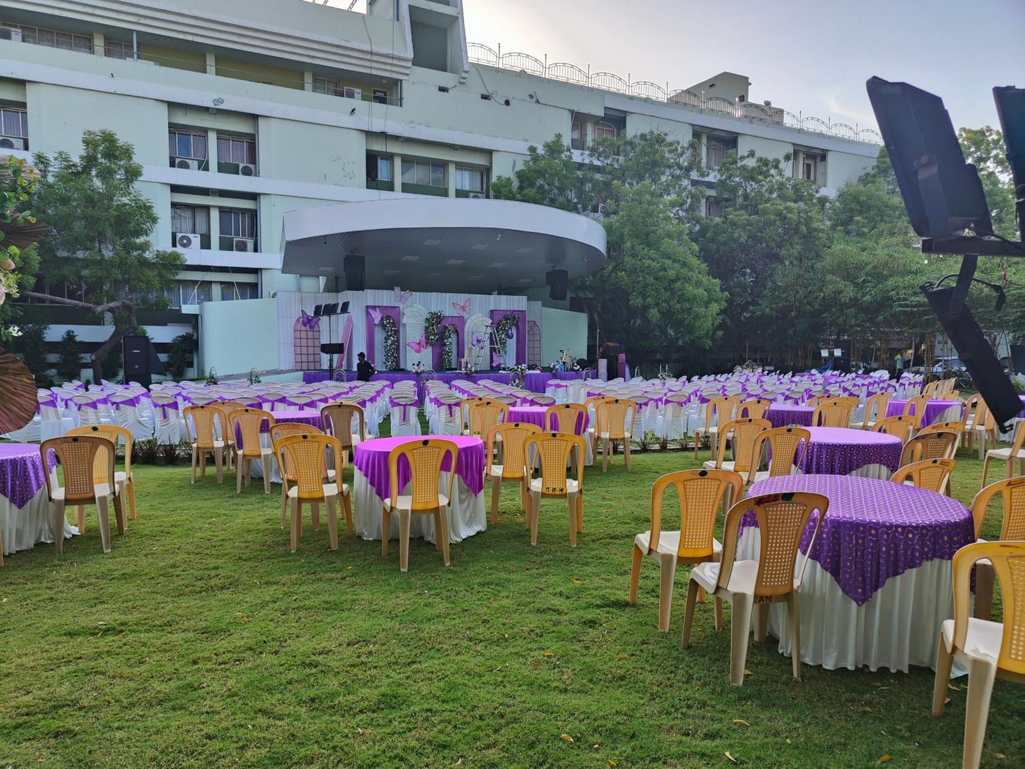 Hotel Geetha International Thoothukudi Kültér fotó