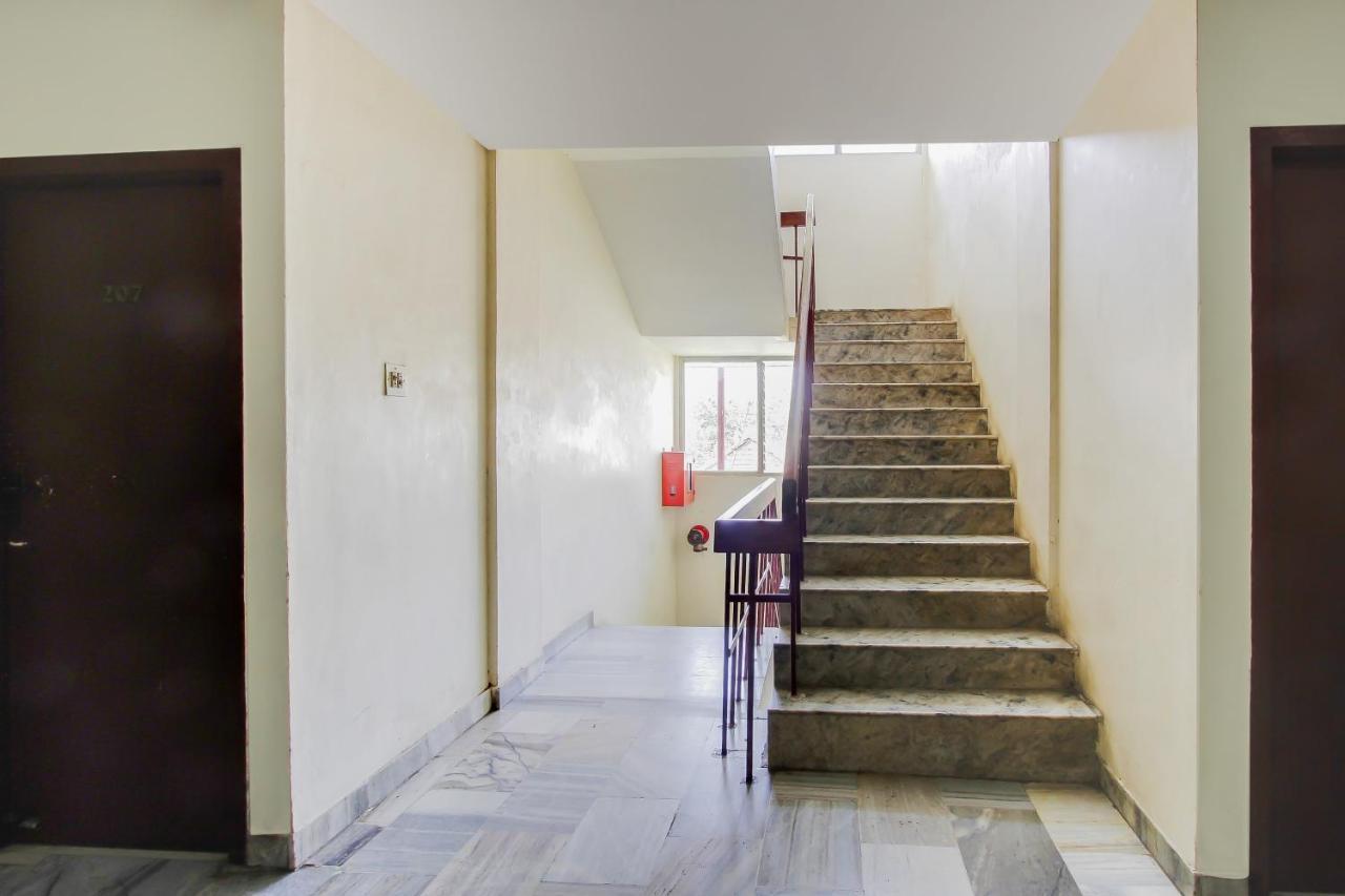 Hotel Geetha International Thoothukudi Kültér fotó