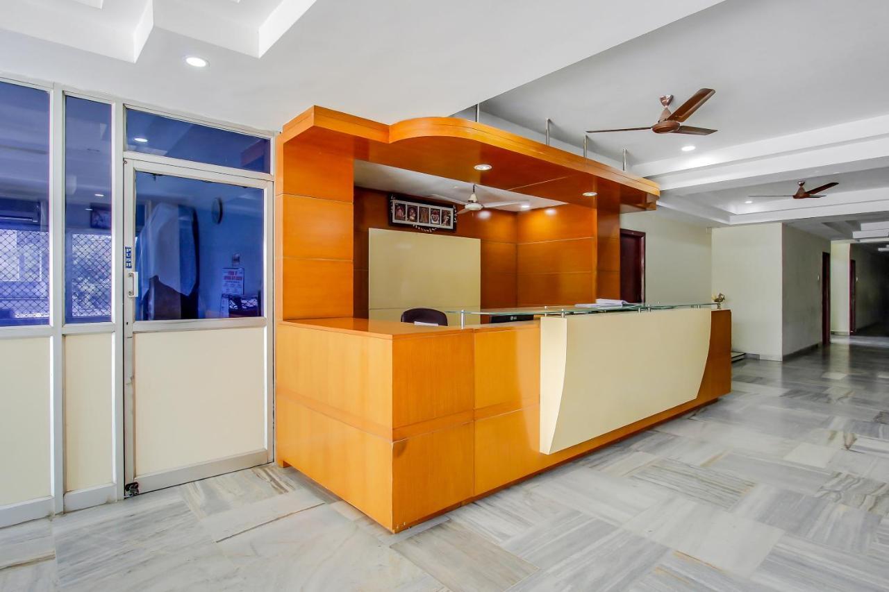 Hotel Geetha International Thoothukudi Kültér fotó