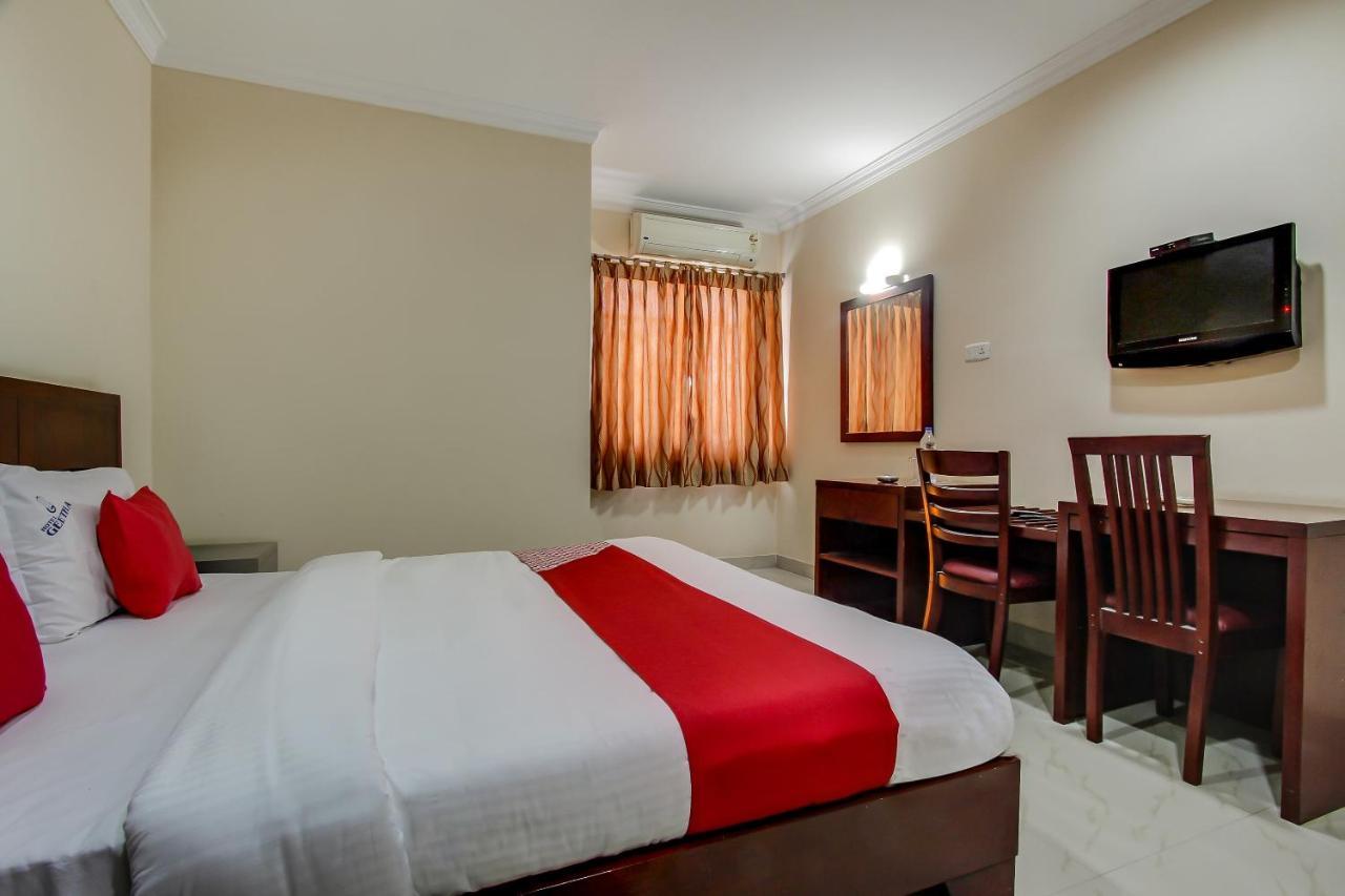 Hotel Geetha International Thoothukudi Kültér fotó